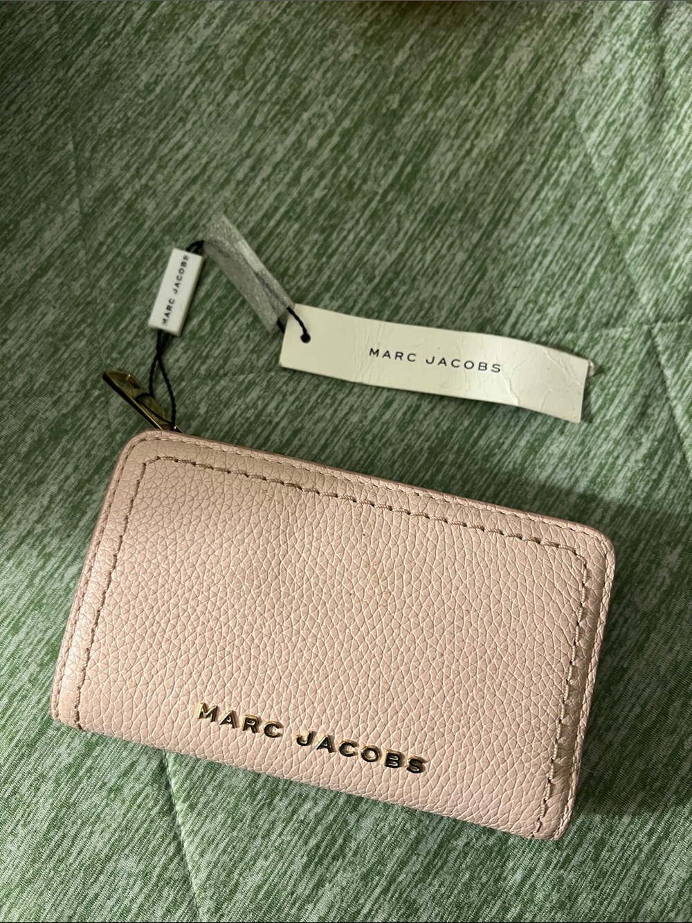 NWT Marc Jacob’s Blush Compact Wallet